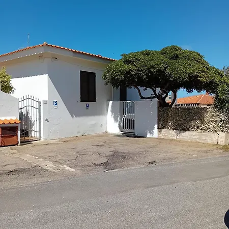Semesterbostad A Due Passi Dal Mare *