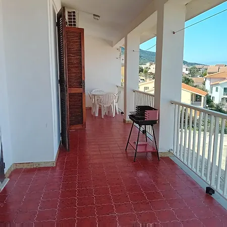 A Due Passi Dal Mare 度假居