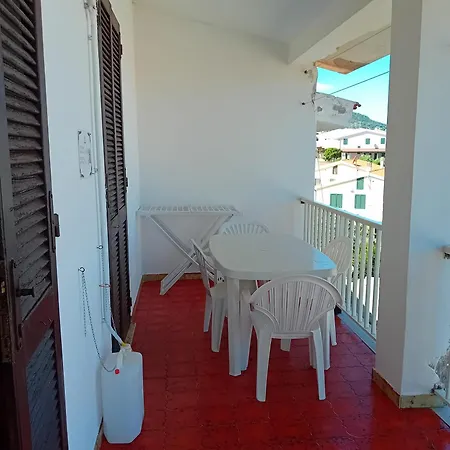 A Due Passi Dal Mare * 瓦雷多利亚