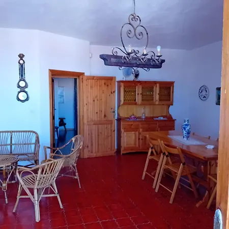 A Due Passi Dal Mare Casa de Férias